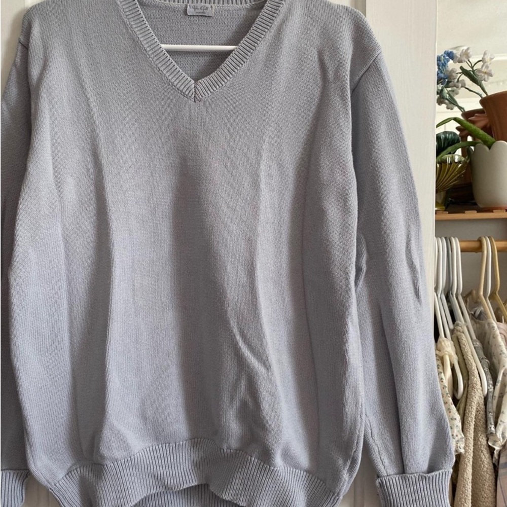 Sweater - Picture 2 of 3